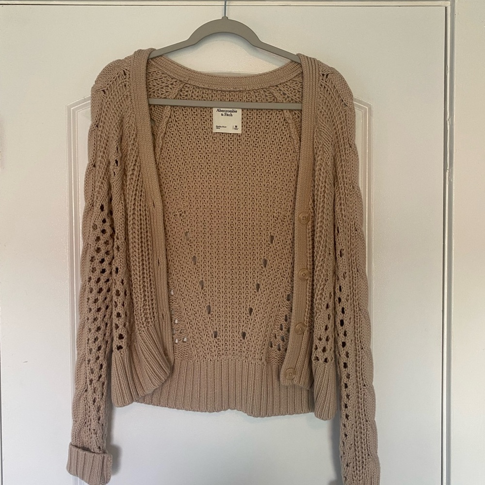 NEED TO SELL ASAP!!! Abercrombie and fitch sweater. Worn once.